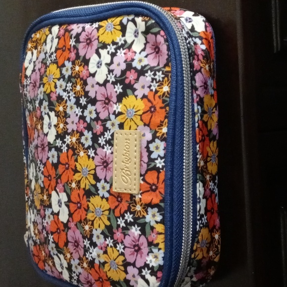 BRIGHTON 8" X 6.5" FLORAL CASE - Picture 3 of 11